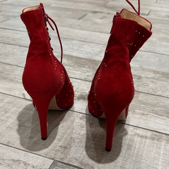Elegant Red Studded Heeled Boots - Picture 3 of 7